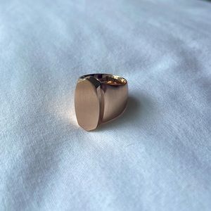 Rose Gold Kendra Scott Ring